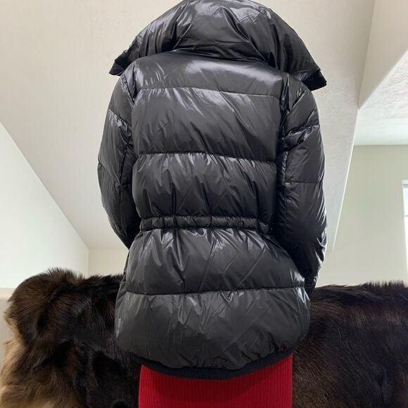 New BCBGMAXAZRIA Womens Patent Quilted Puffer Down Jacket - Picture 7 of 15